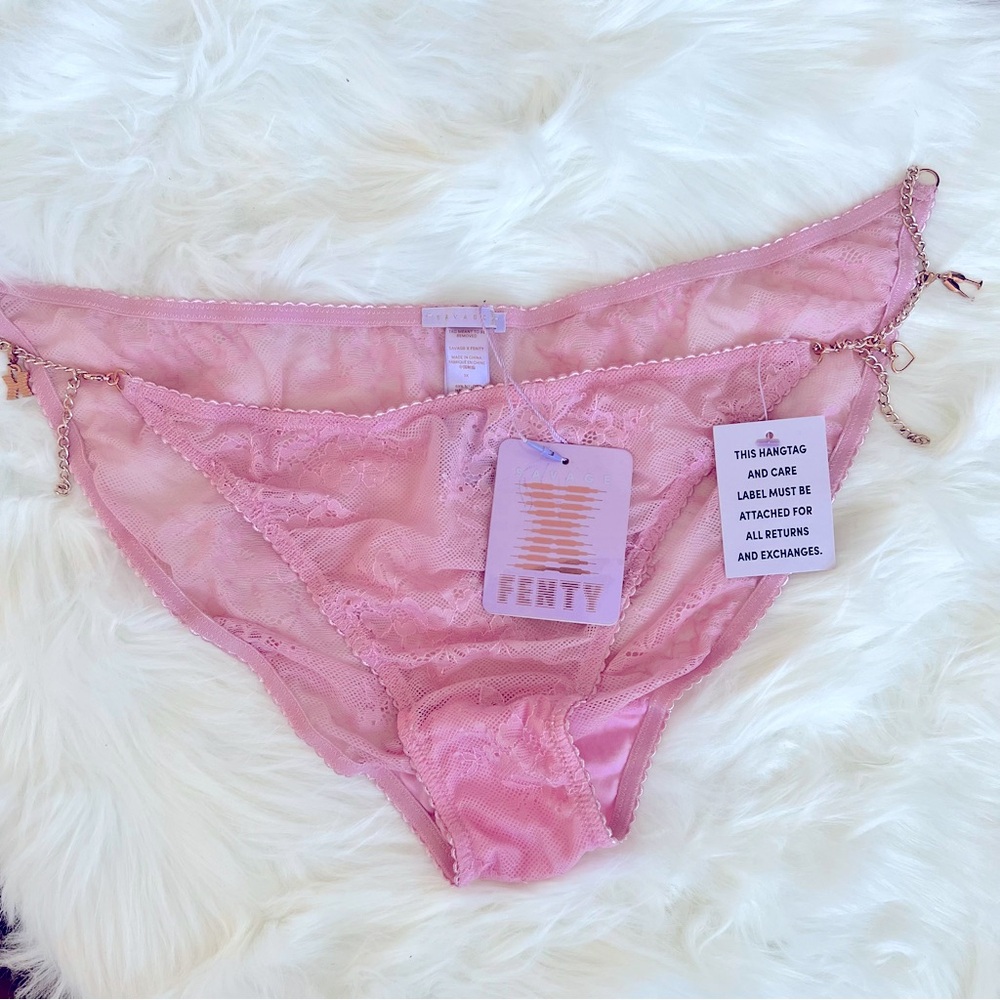 SAVAGE X FENTY Chain Panty~ NWT